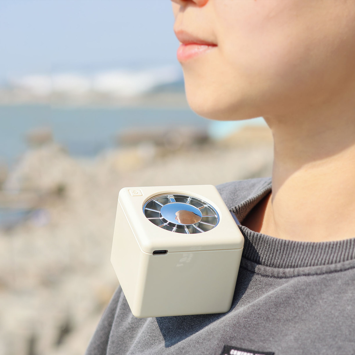 【客製化】幾何方形桌上型小風扇 | 禮品、贈品專業客製禮贈品顧問