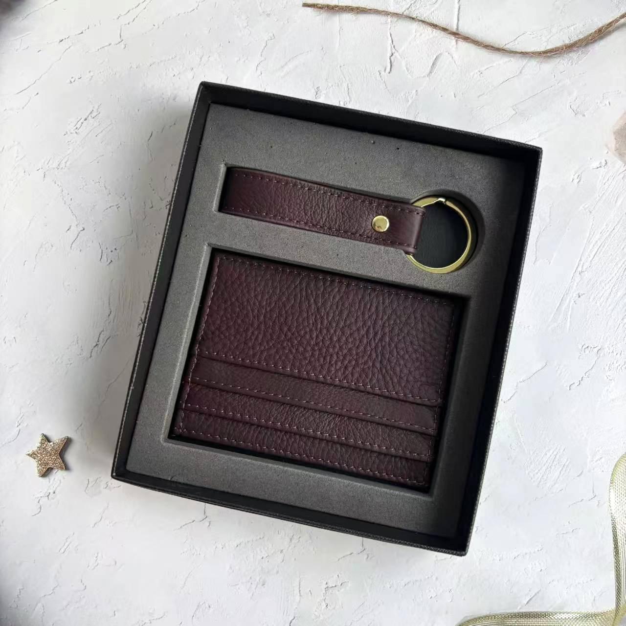 【客製化】精緻名片夾卡套鑰匙圈禮盒 | 禮品、贈品專業客製禮贈品顧問